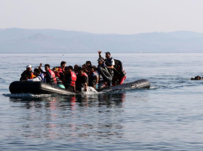 Σαράντα άτυποι μετανάστες εντοπίστηκαν σε ξύλινη βάρκα στη θαλάσσια περιοχή Λάρνακας